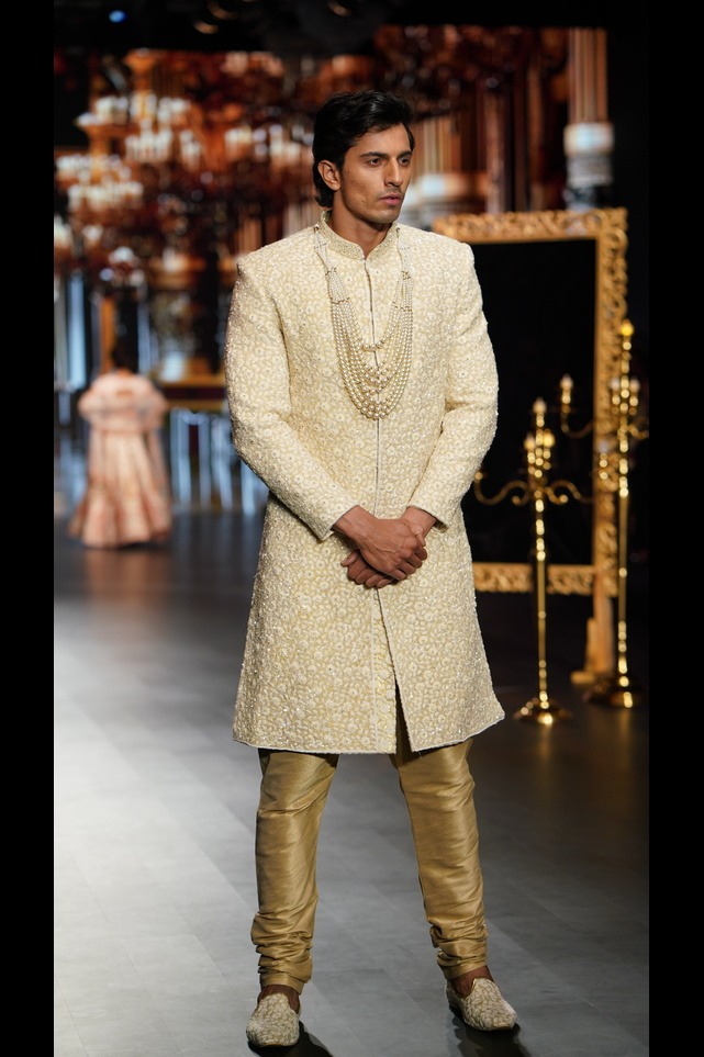 White and gold tread sequence sherwani 